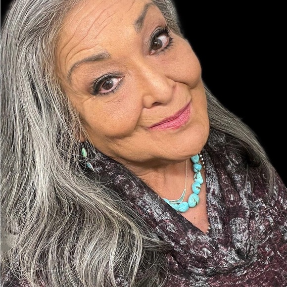 Meet your Posher, Sher - Picture 1 of 13